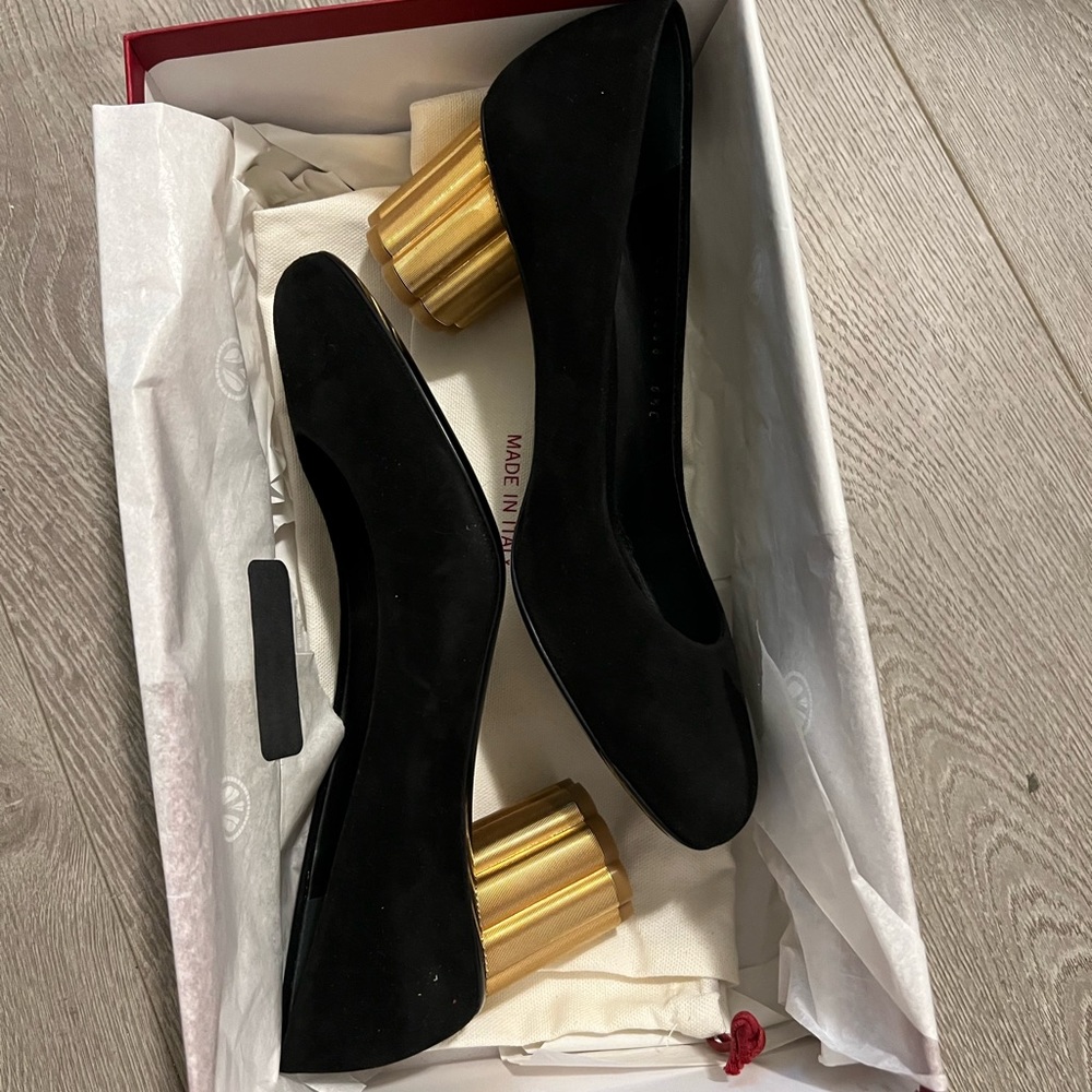 Salvatore Ferragamo Lucca 55 Women's Black Suede Pump with Gold Heel 671016